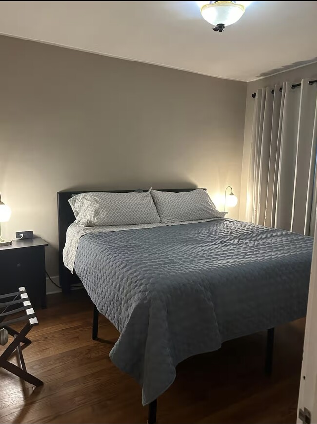 Photo - 2428 Casmere St Unit Apartment 1