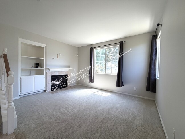 Photo - 2220 Nightshade Ln