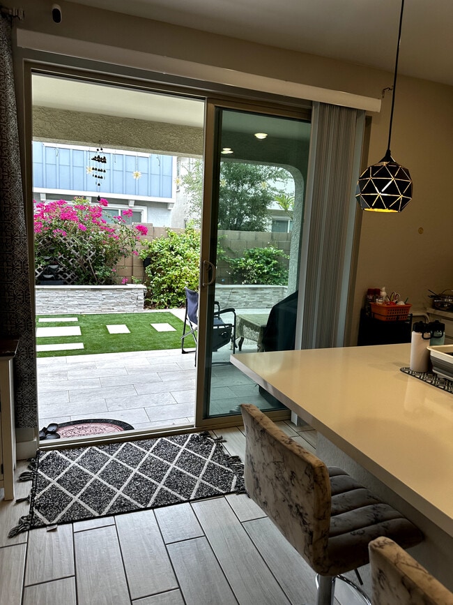 Photo - 1321 W Coyote Dr