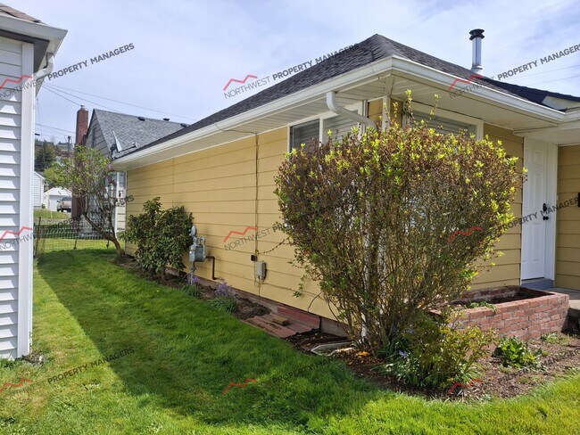 Photo - STATUS: *RENTED*  | R286 | $1495