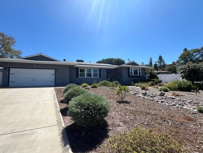 Building Photo - Coming Soon! 3 bd/2.5 bath home in the rolling foothills of Vista