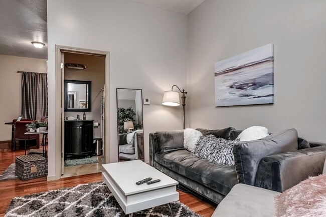 Photo - 122 S 12th St Unit 1