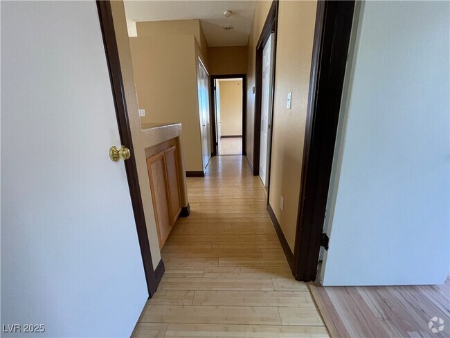 Building Photo - 306 Winery Ridge St Rental