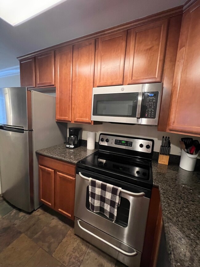 840 Turquoise St Unit Water view Studio in PB