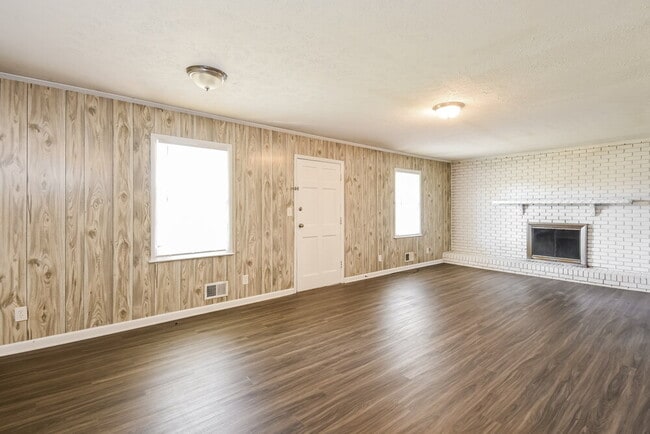 Photo - 3273 Millwright St