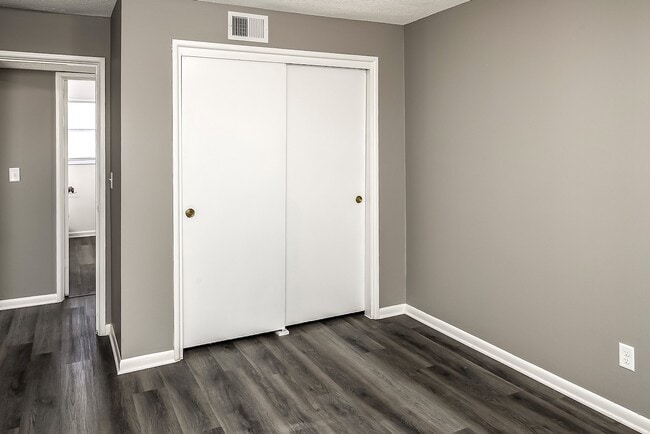 Photo - Gaslight Village