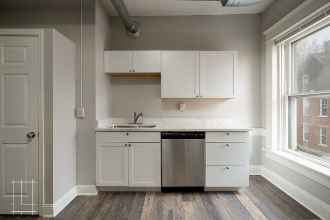 Photo - 903-903 Oak St Unit 901.5 Oak St.