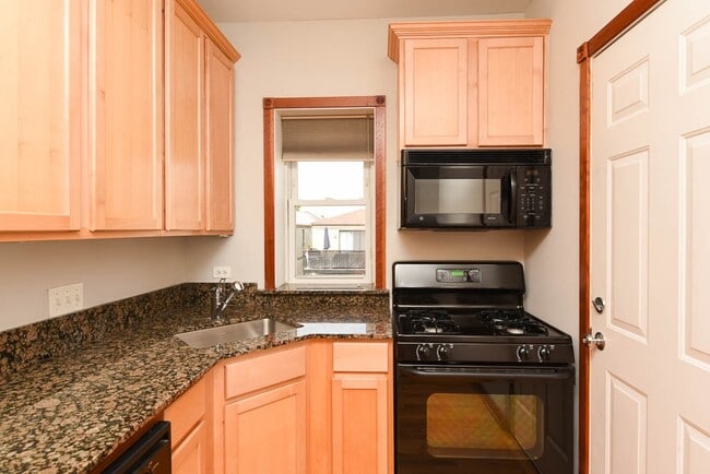 Photo - 3253 N Clifton Ave Unidad S4