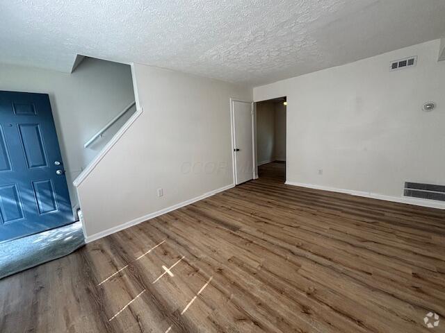Building Photo - 3082 Howey Rd Rental