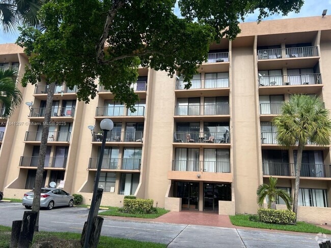 Building Photo - 16751 NE 9th Ave Unit 404 Rental
