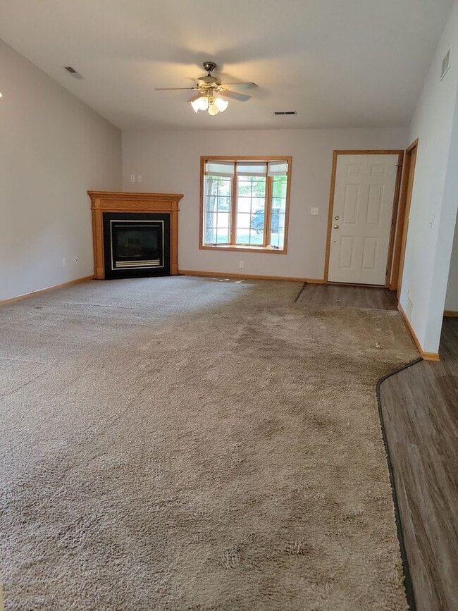 Photo - 2209 Cattail Way