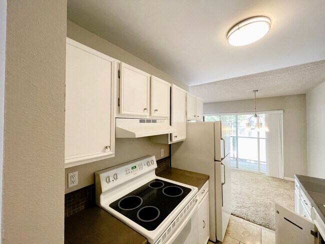 Photo - 321 Bellevue Way SE Unit 406