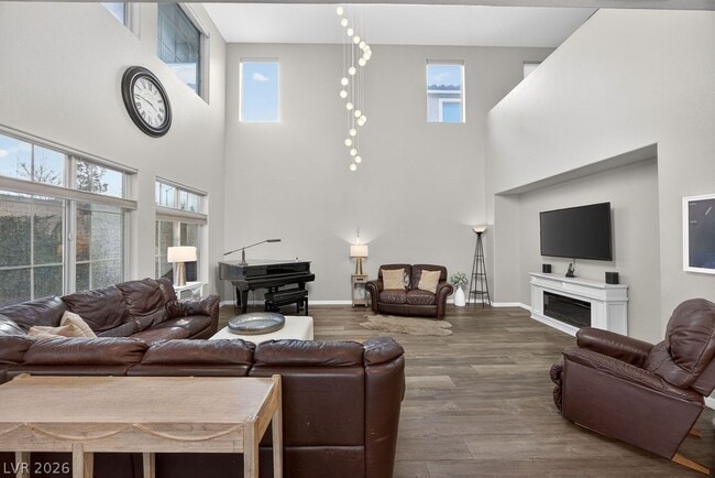 Photo - 9945 Birch Knoll Ave