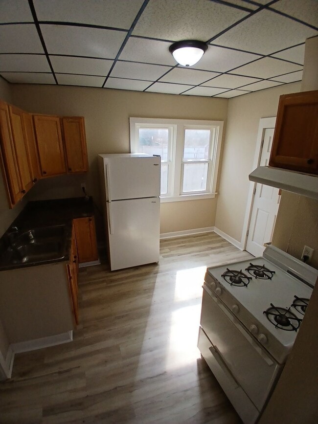 Photo - 328 Royal Ave