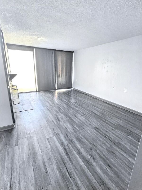 Photo - 27 Sycamore Ct