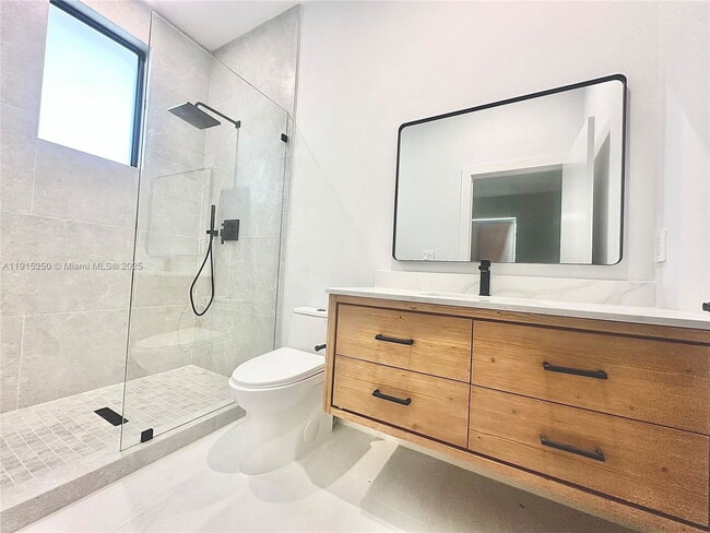 Photo - 119 NE 118th St