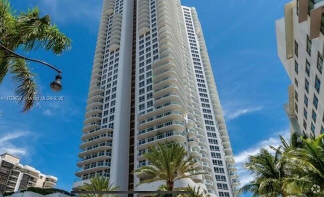 Building Photo - 6365 Collins Ave Unit 2305 Rental