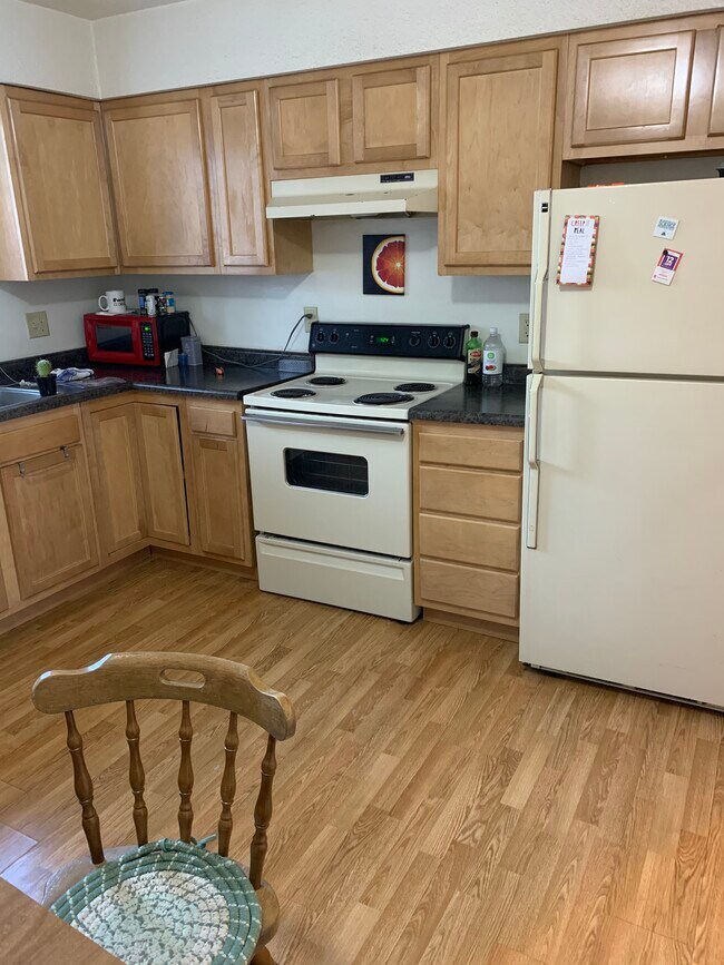 Photo - 517 Fairchild St Unit 4