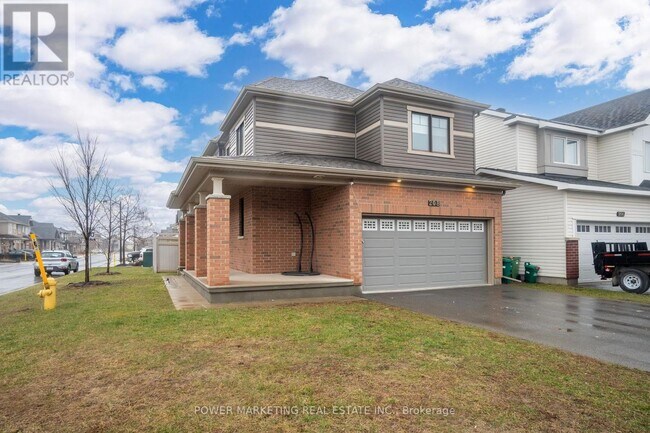 Photo - 208 Alex Polowin Ave
