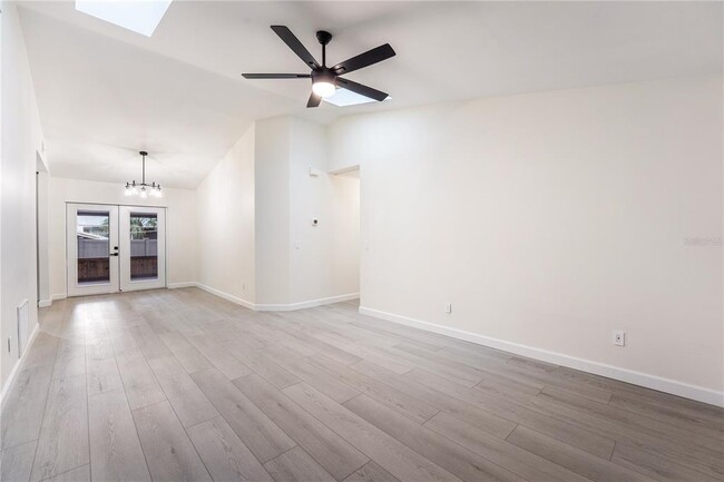 Photo - 104 N Glenwood Ave