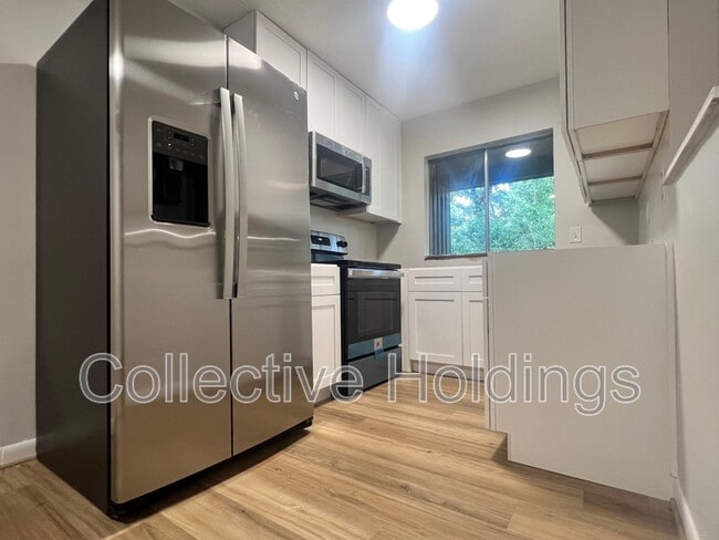 Photo - 3101 Lorna Rd