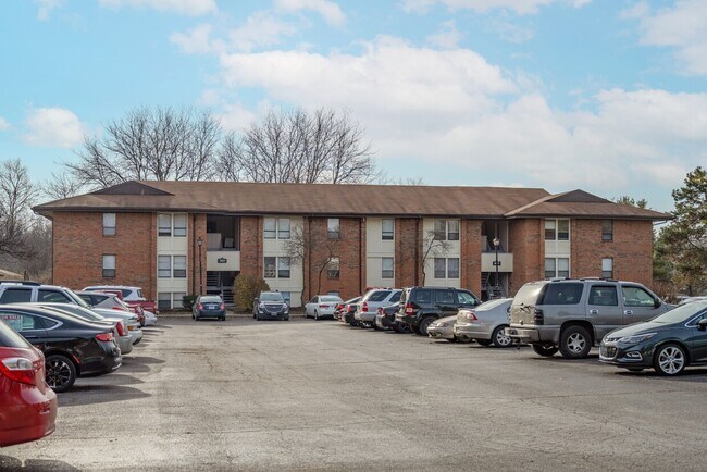 Woodside Apartments - Specials!