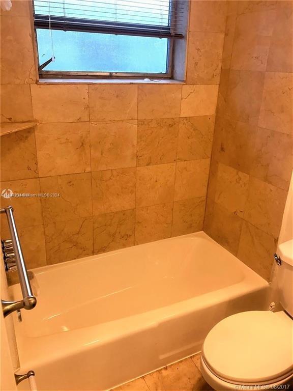 Photo - 2236 Jackson St Unit 8