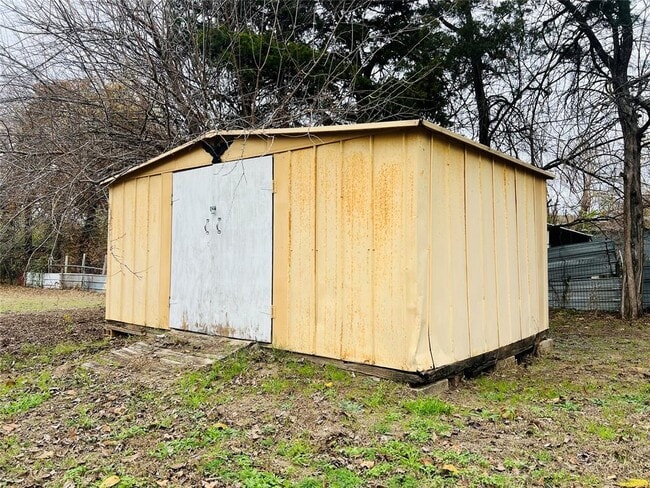 Photo - 1847 N Allen Ln