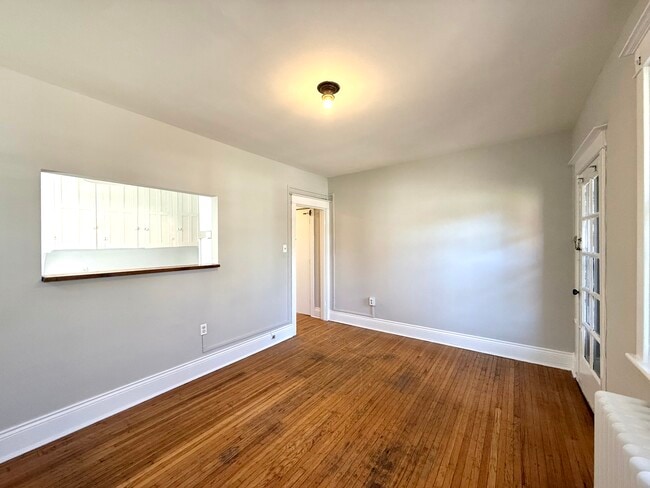 Photo - 1 Bed - 96 East Ave S