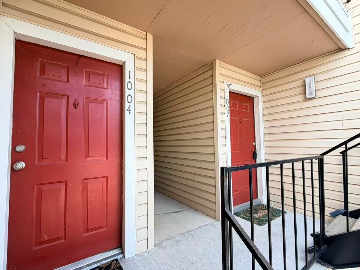 Photo - 2750 Holly Hall St