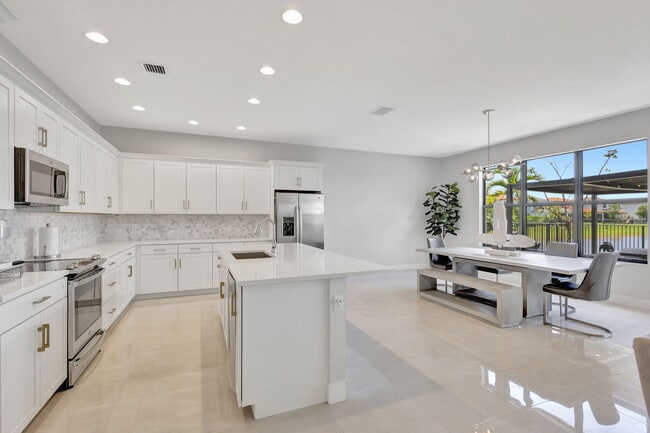 Photo - 16608 Cove Rd