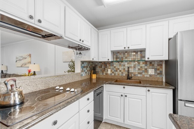 Building Photo - 5501 NW 2nd Ave Unit 213