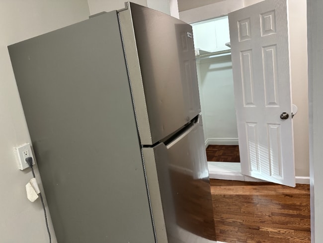 Photo - 9 Bentley Ave Unidad 5