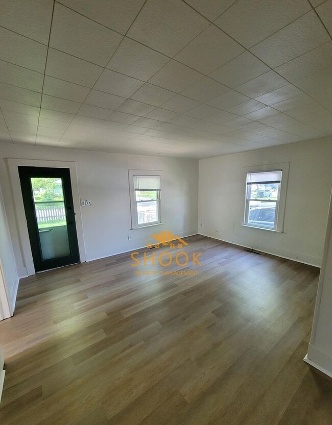 Photo - COZY AND UPDATED HOUSE IN GREAT NEIGHBORHOOD