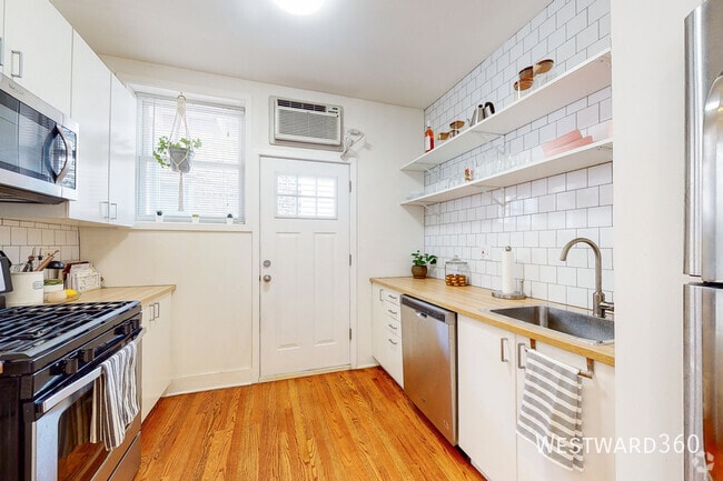 Building Photo - 4549 N Albany Ave Unit 3 Rental