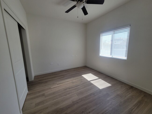 8622 Grandy St Unidad 8622 Grandy St Unit A