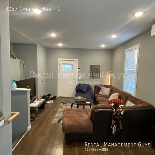 Photo - 2057 Carroll Ave