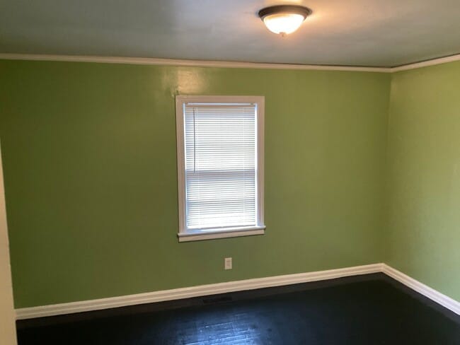 Photo - MOVE IN SPECIAL!!