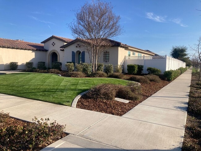 Photo - 12727 Medallion Dr