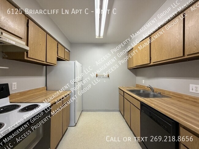 Photo - 6125 Briarcliff Ln