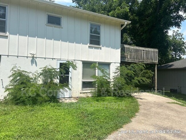 Photo - 9211 E 50th Terrace