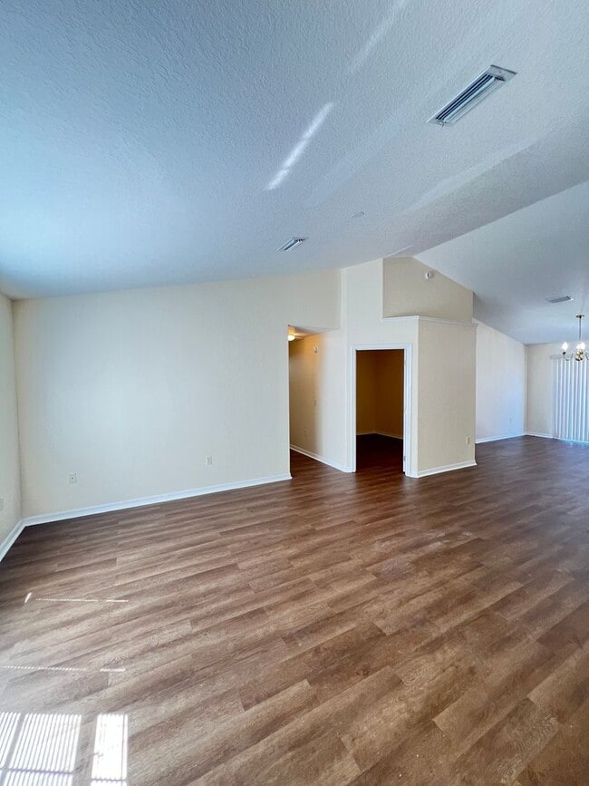 Photo - Your 3BD/2BA Peaceful Retreat in the Heart of Ocala!