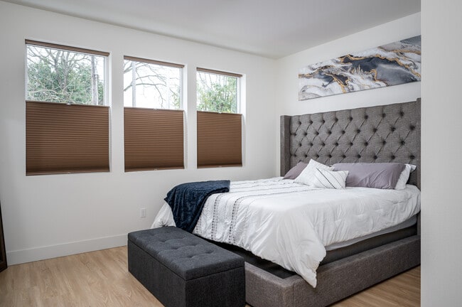 Photo - 1224 W 24th St Unidad 1