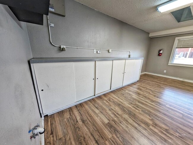 Photo - 209 S 2nd Ave