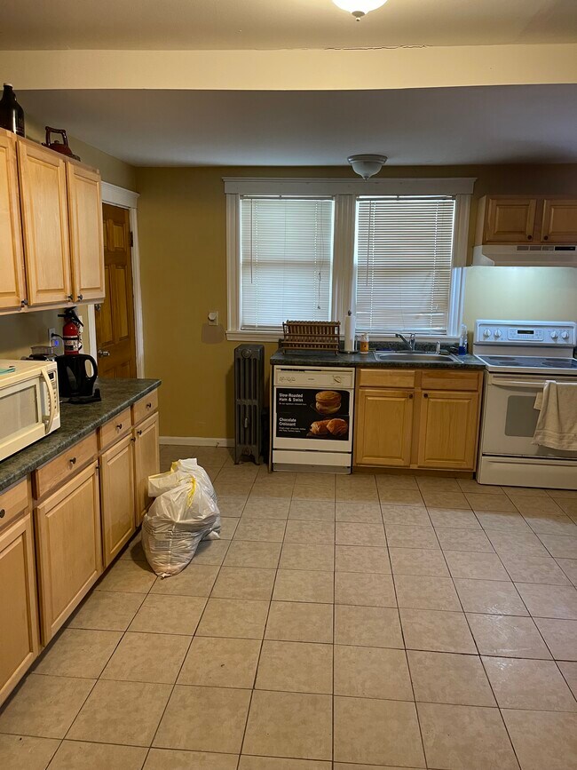 84 Endicott St Apartments Peabody, MA