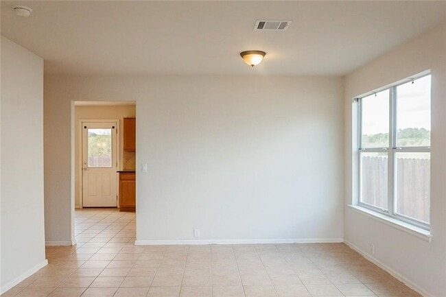 Photo - 965 Sweet Gum Dr