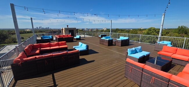Rooftop Skyview Terrace