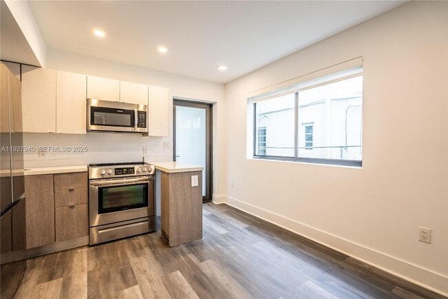 Photo - 1985 Bay Dr Unit 109