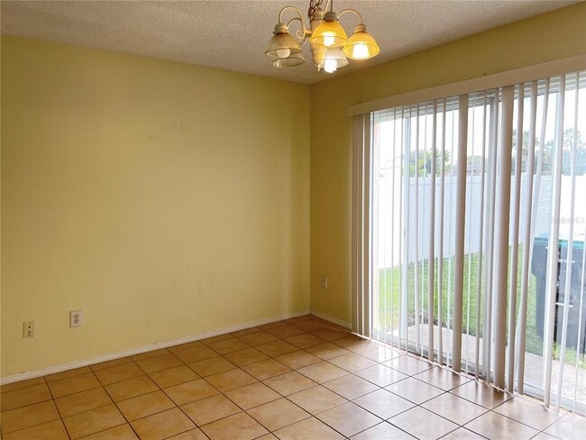 Photo - 1510 Carey Glen Cir