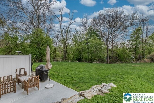 Photo - 221 Craig Ave